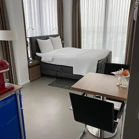 Couette-café Black Jack 4*