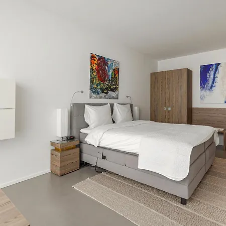 Black Jack לינה וארוחת בוקר 4*