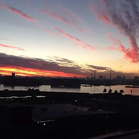 לינה וארוחת בוקר Black Jack